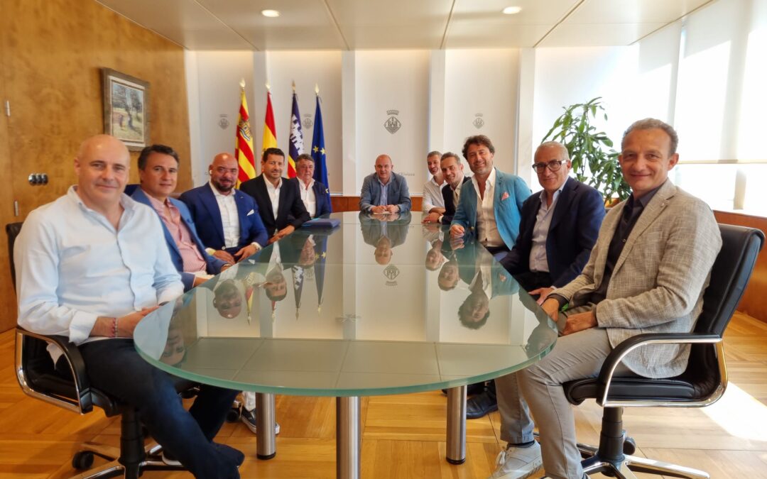 Representantes del sector del ocio nocturno de España, Italia y Colombia se reúnen con el Gobierno de Ibiza